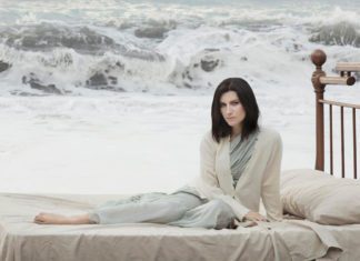Subito successo per il singolo di Laura Pausini Non è detto Laura Pausini - Non è detto